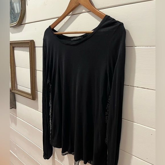 Lightweight black Scotch & Soda top with a flowing floral back, size M - Picture 6 of 10